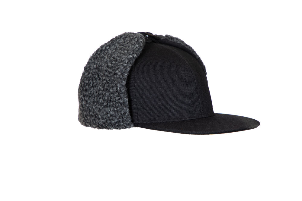 9082 Cap with earflaps